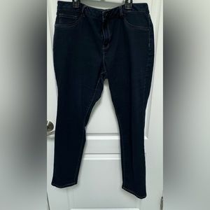 D. Jeans Women’s Size 14